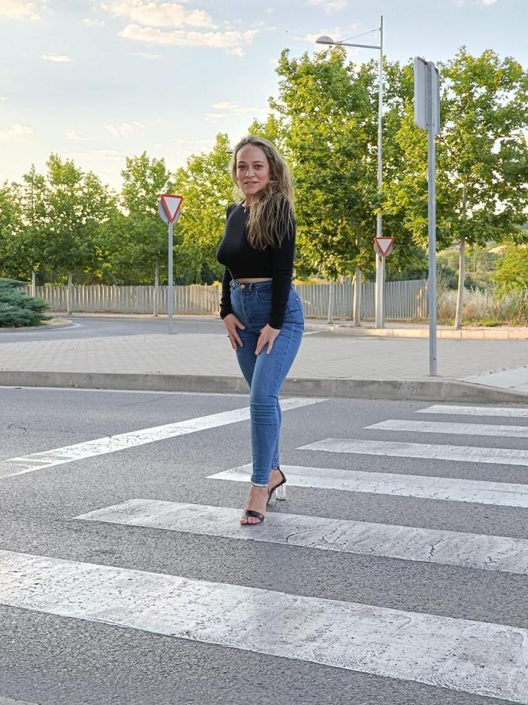 Chica busca chico en Barcelona: 