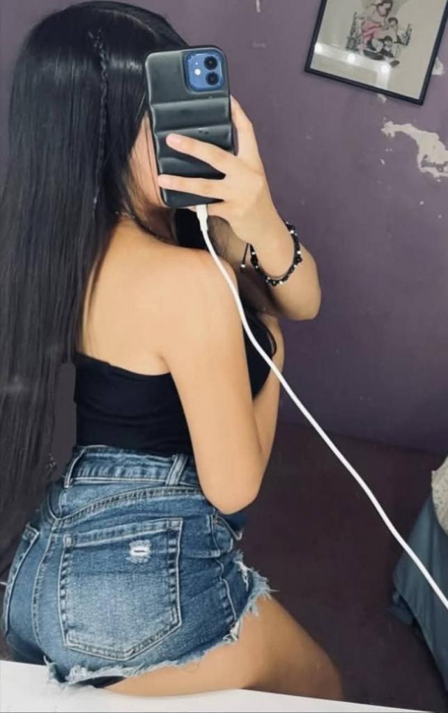 Chica busca chico en Granada: 