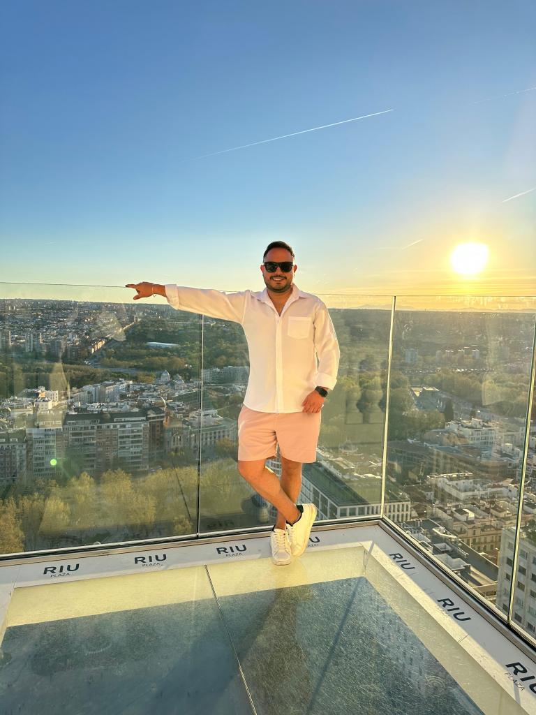 Chico busca chica en Madrid: 