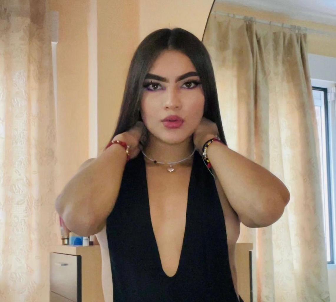 Chica busca chico en Ibiza: 