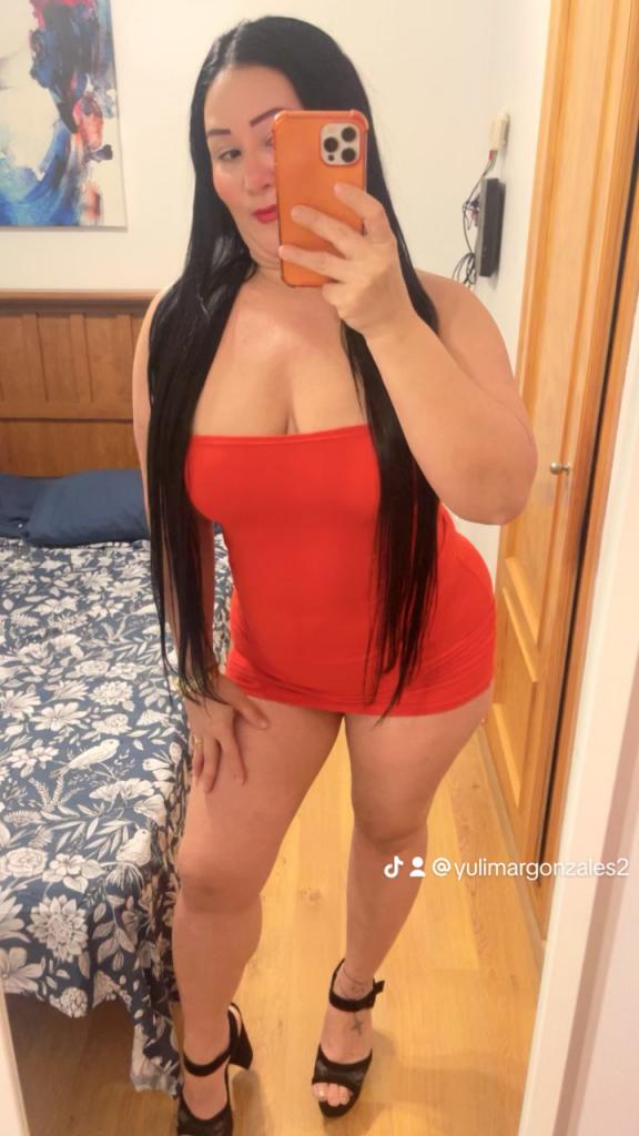 Chica busca chico en Cádiz: 