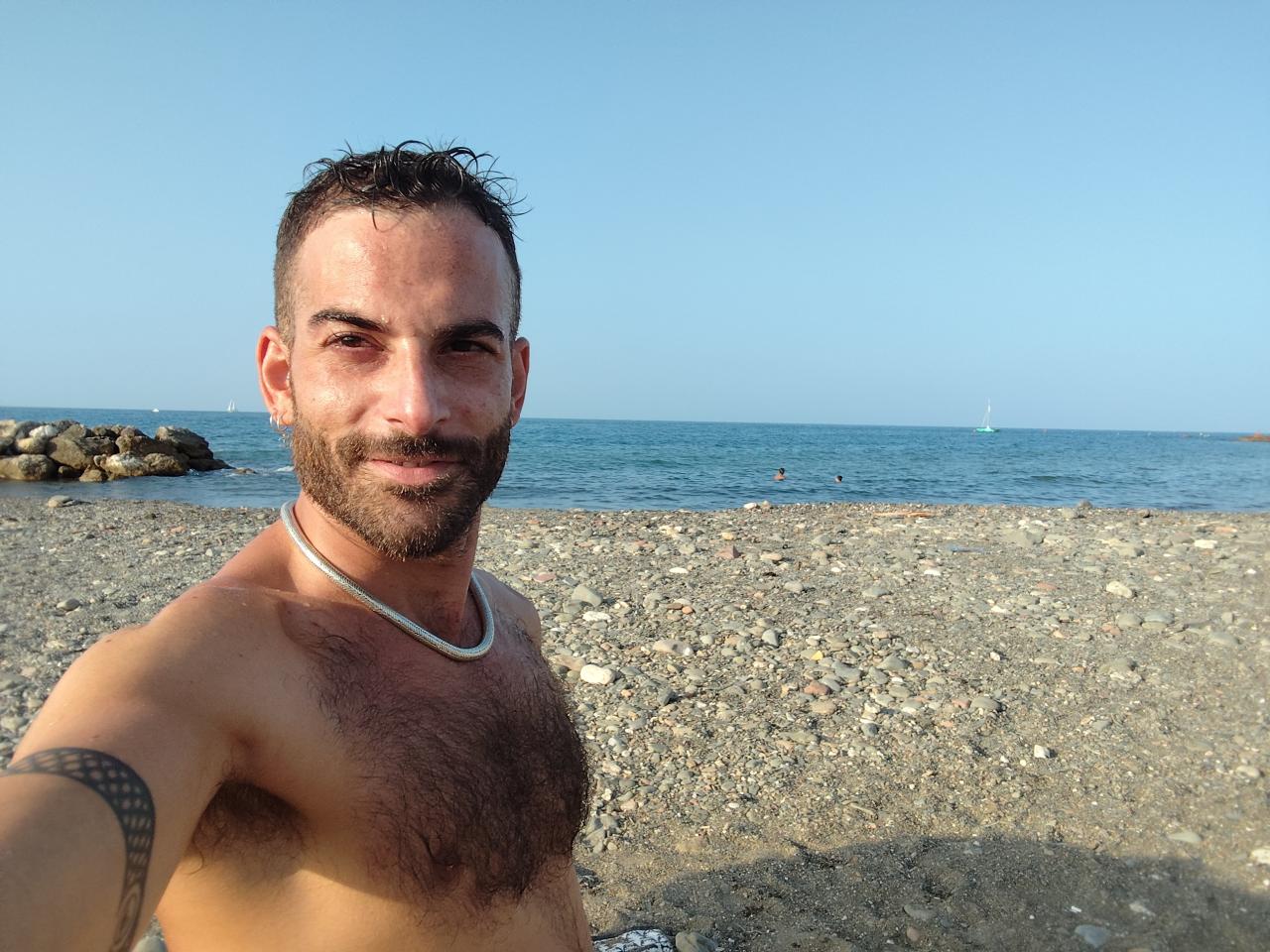 Chico busca chica en Málaga: 