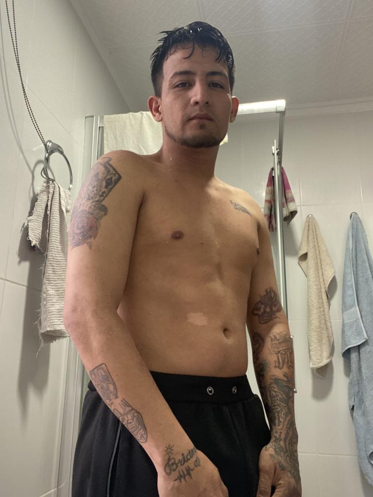 Chico busca chica en Alicante: 