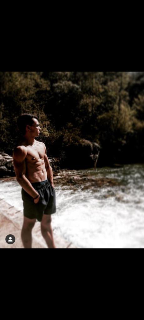 612557075: Chico busca chica en Barcelona