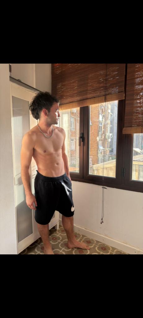 Chico busca chica en Barcelona: 