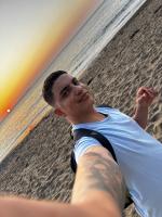 697165304: Chico busca chica en Cantabria