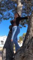 641773093: Chica busca chico en Gerona