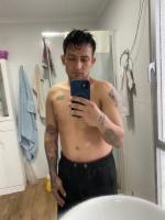 614763132: Chico busca chica en Alicante