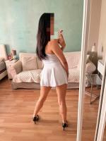 607440948: Chica busca chico en Madrid