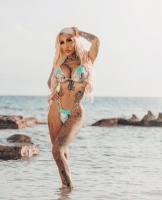 663177608: Chica busca chico en Barcelona