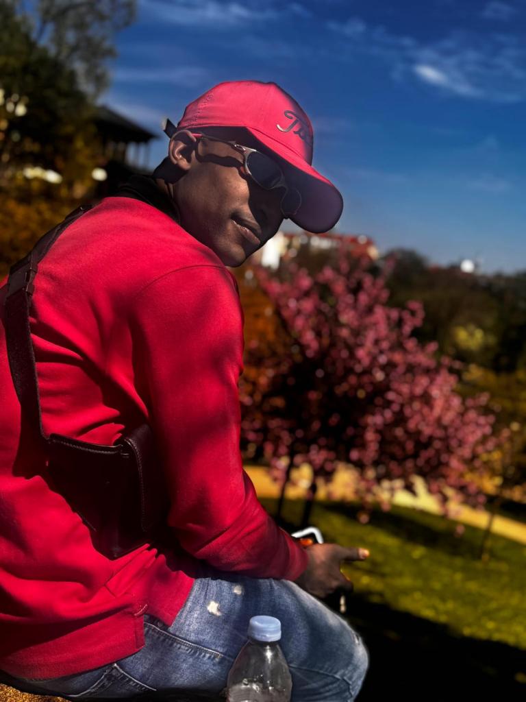 607342164: Chico busca chica en Madrid