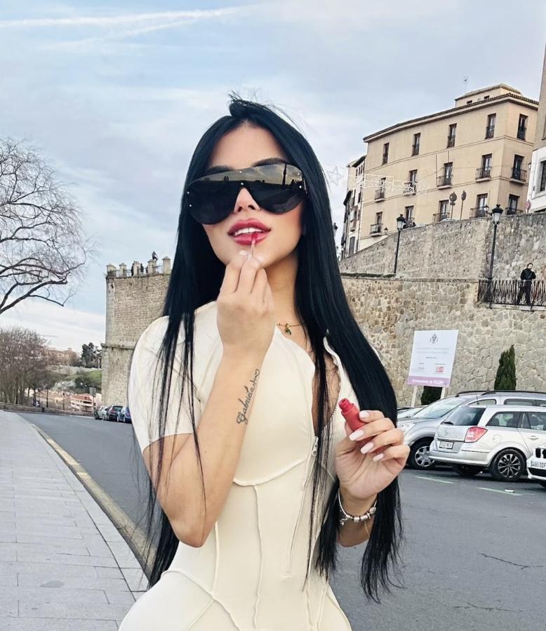 Chica busca chico en Asturias: 