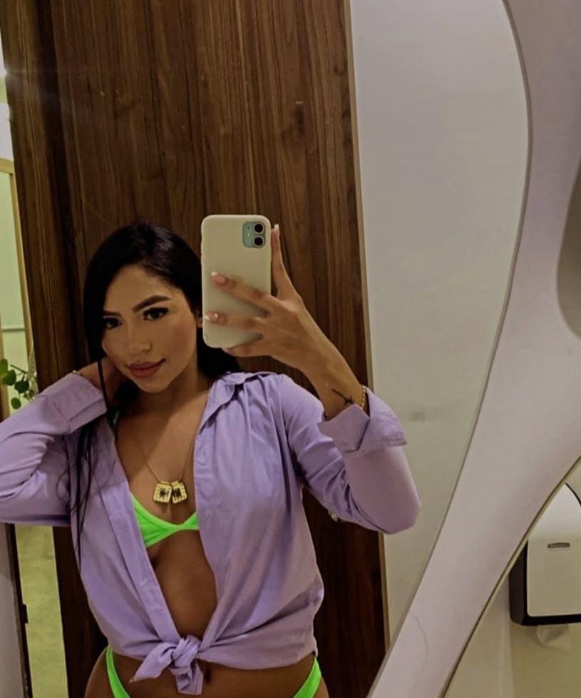 627888106: Chica busca chico en Lérida