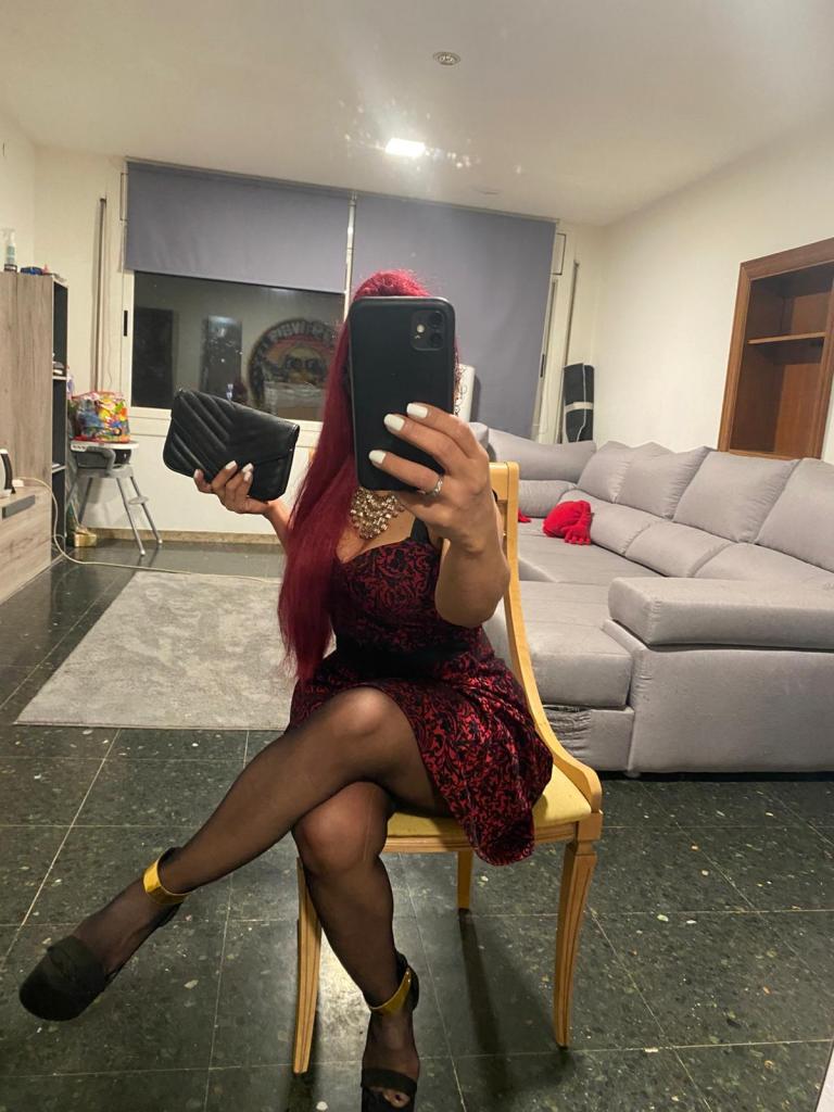 Chica busca chico en Barcelona: 