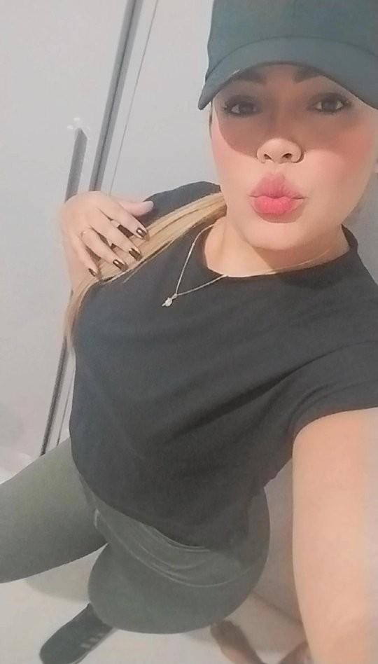 672533605: Chica busca chico en Barcelona