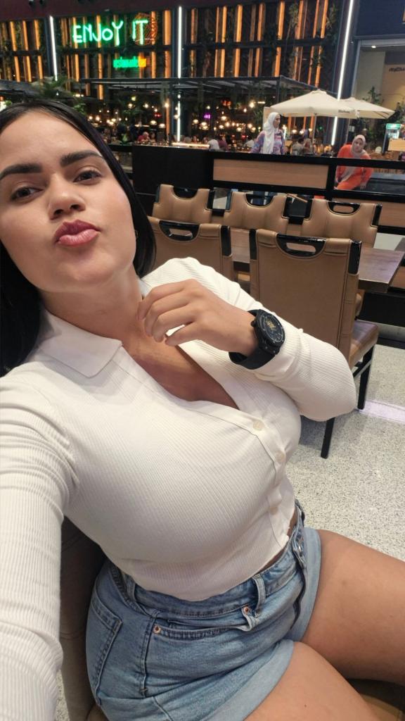 654768492: Chica busca chico en Granada