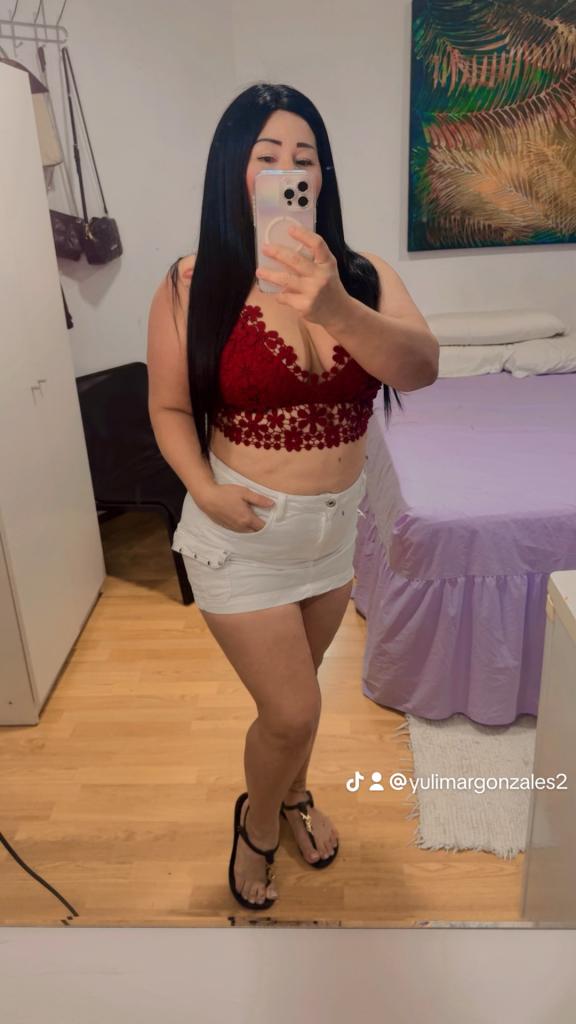 Chica busca chico en Cádiz: 