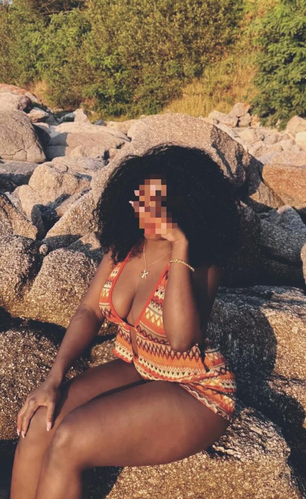 Chica busca chico en Tenerife: 