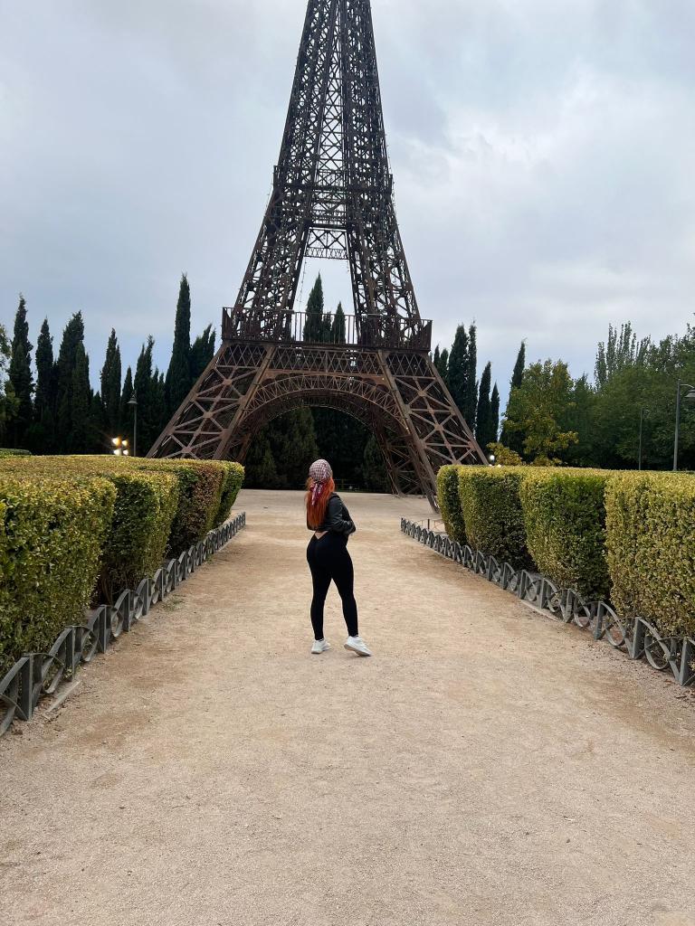 641076011: Chica busca chico en Pontevedra