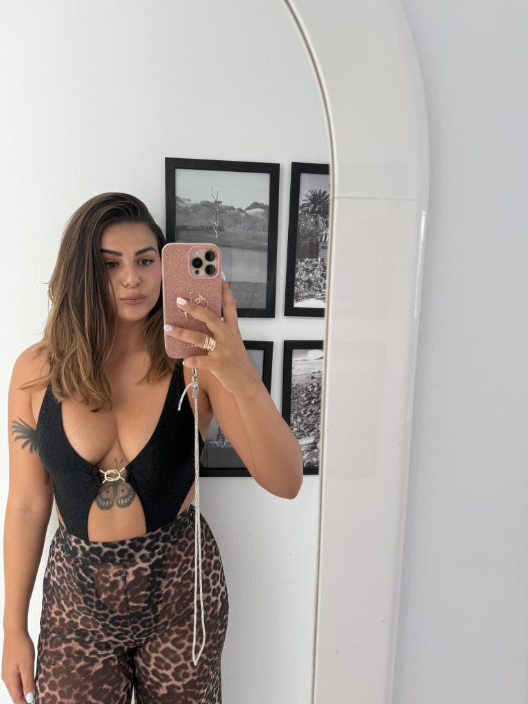 637133988: Chica busca chico en Tenerife