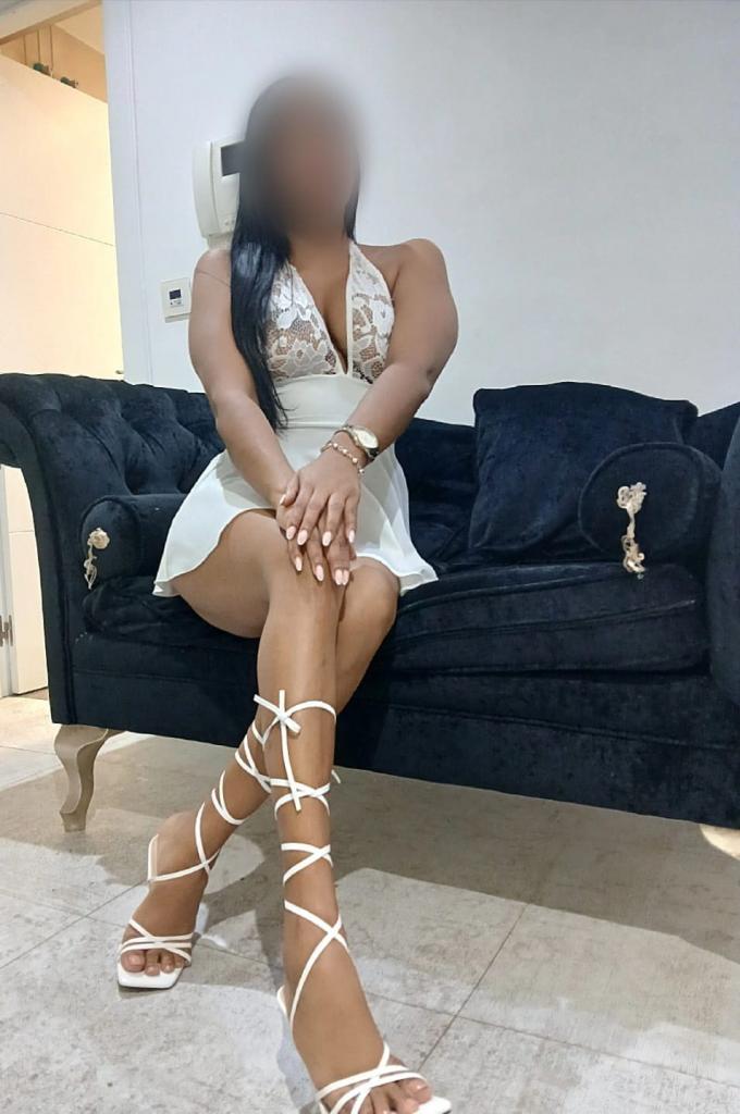 Chica busca chico en Granada: 