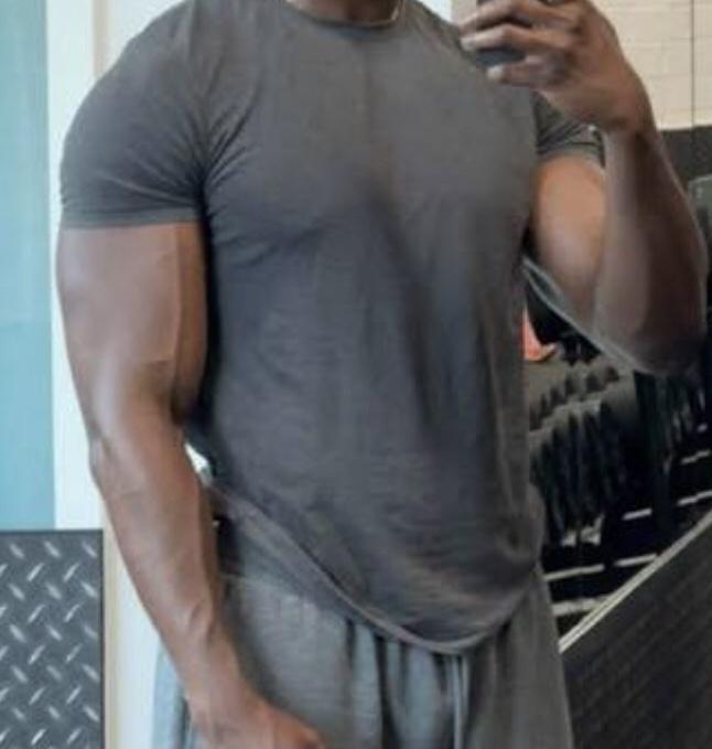 632623700: Chico busca chica en Barcelona