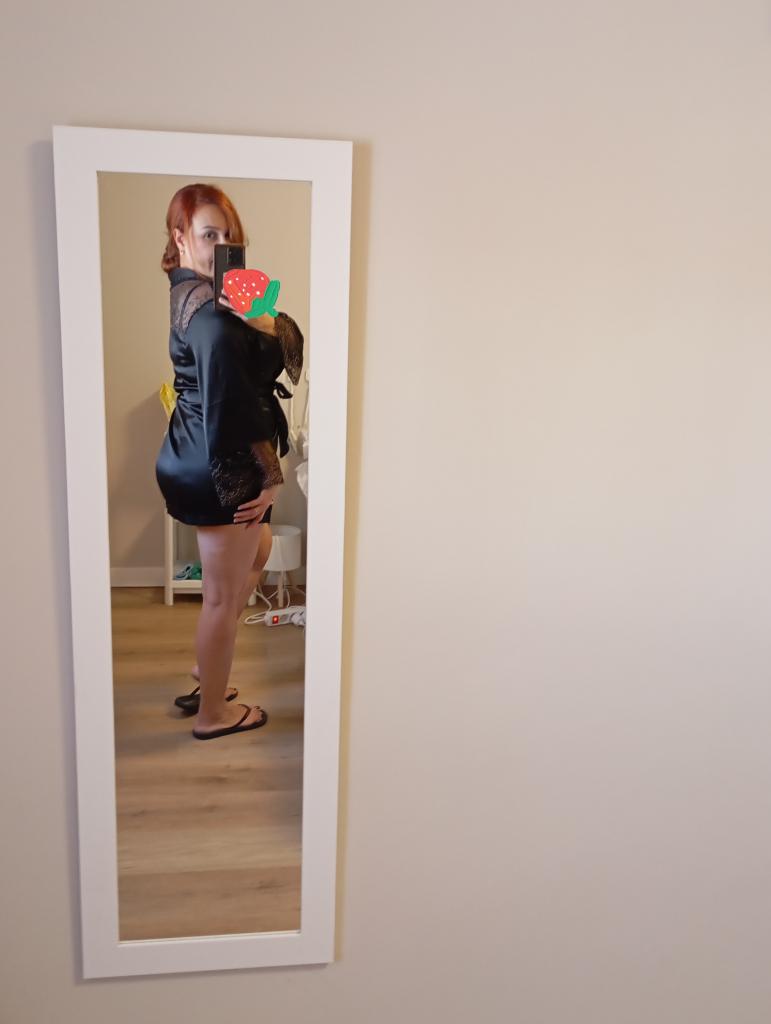 678720660: Chica busca chico en Cádiz