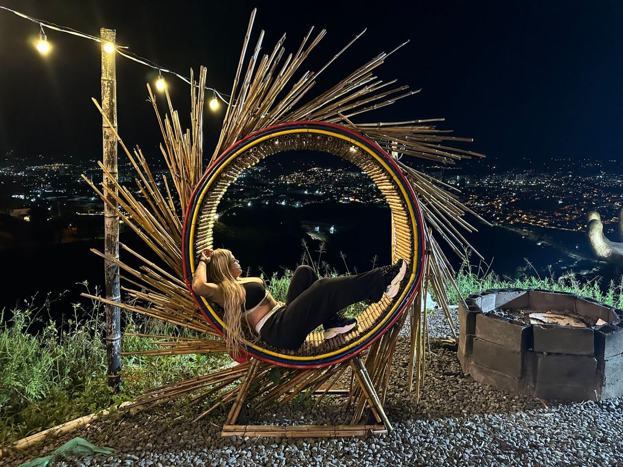 610975485: Chica busca chico en Ibiza