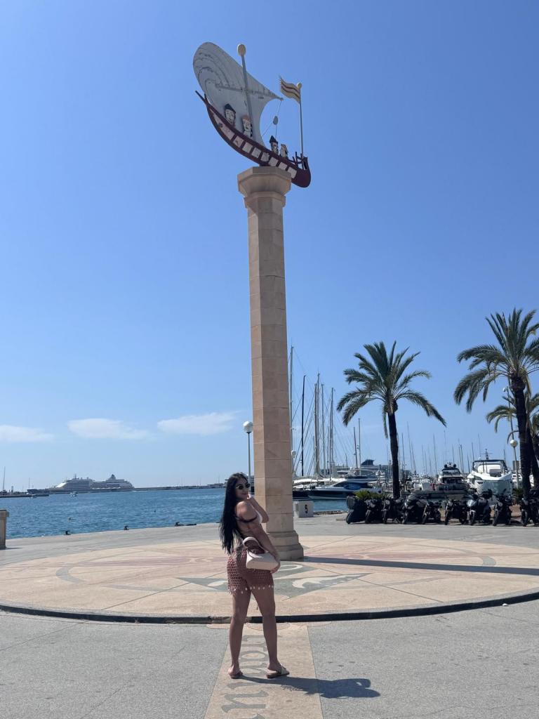 Chica busca chico en Mallorca: 