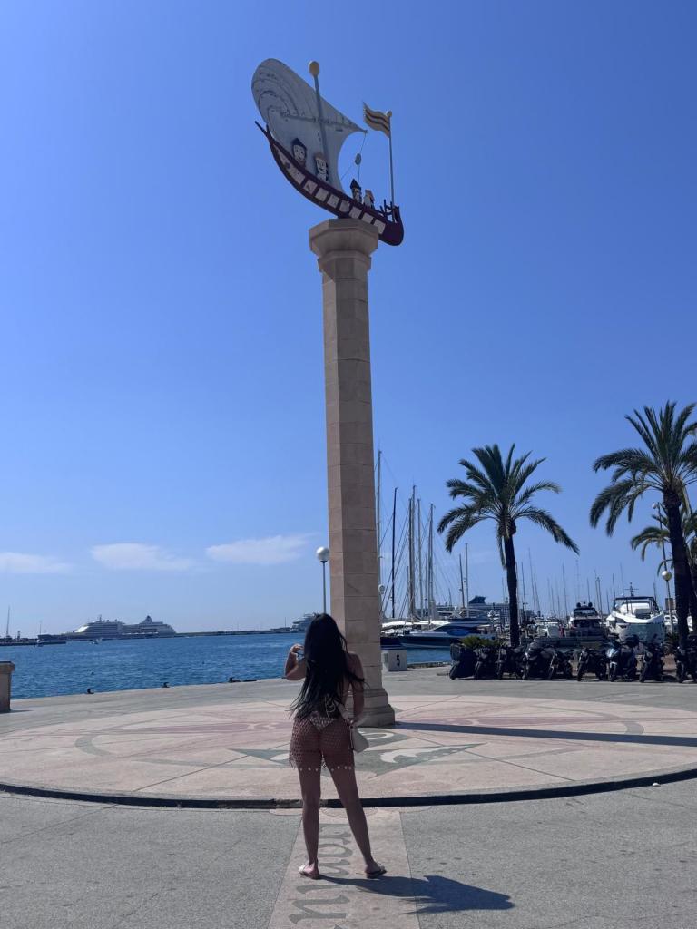 643459405: Chica busca chico en Mallorca