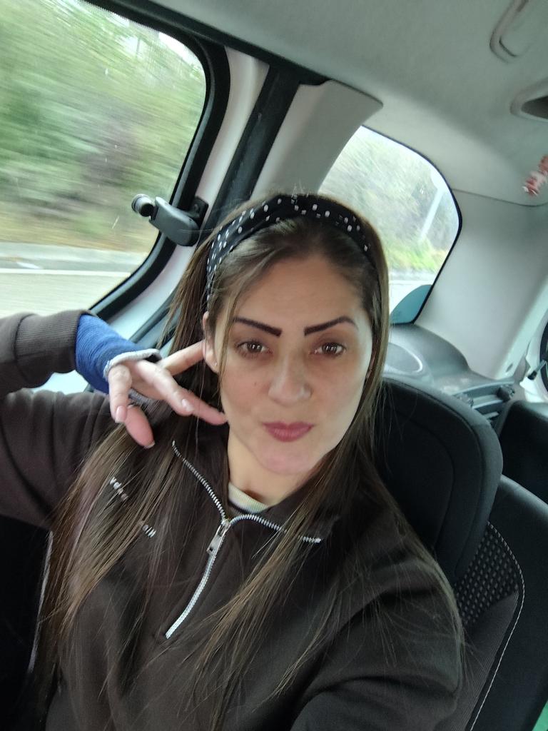 742085132: Chica busca chico en Zaragoza