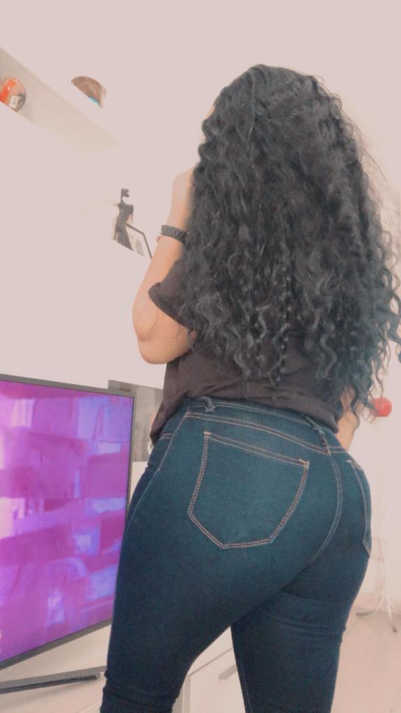 633358466: Chica busca chico en Sevilla