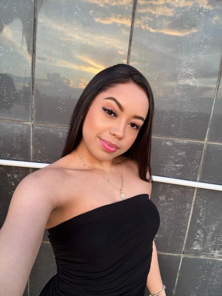 672807507: Chica busca chico en Madrid