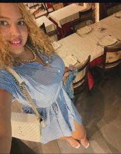 690266476: Chica busca chico en Barcelona