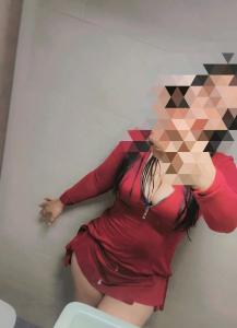 613375008: Chica busca chico en Barcelona