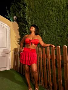 607071496: Chica busca chico en Sevilla