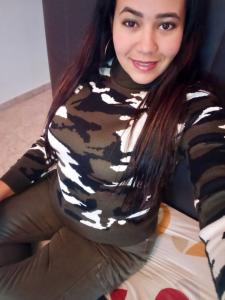 742085598: Chica busca chico en Zaragoza