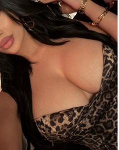 631107464: Chica busca chico en Málaga