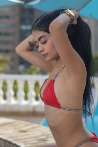 613466410: Chica busca chico en Alicante