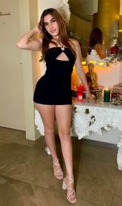 640942699: Chica busca chico en Barcelona