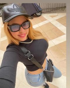 690266476: Chica busca chico en Barcelona