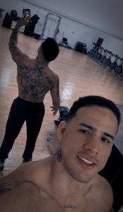 633872353: Chico busca chica en Barcelona