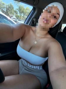 642477276: Chica busca chico en La Coruña