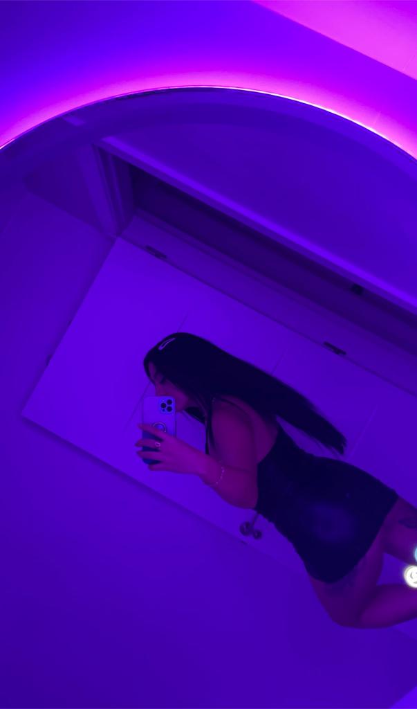 Chica busca chico en Tenerife: 