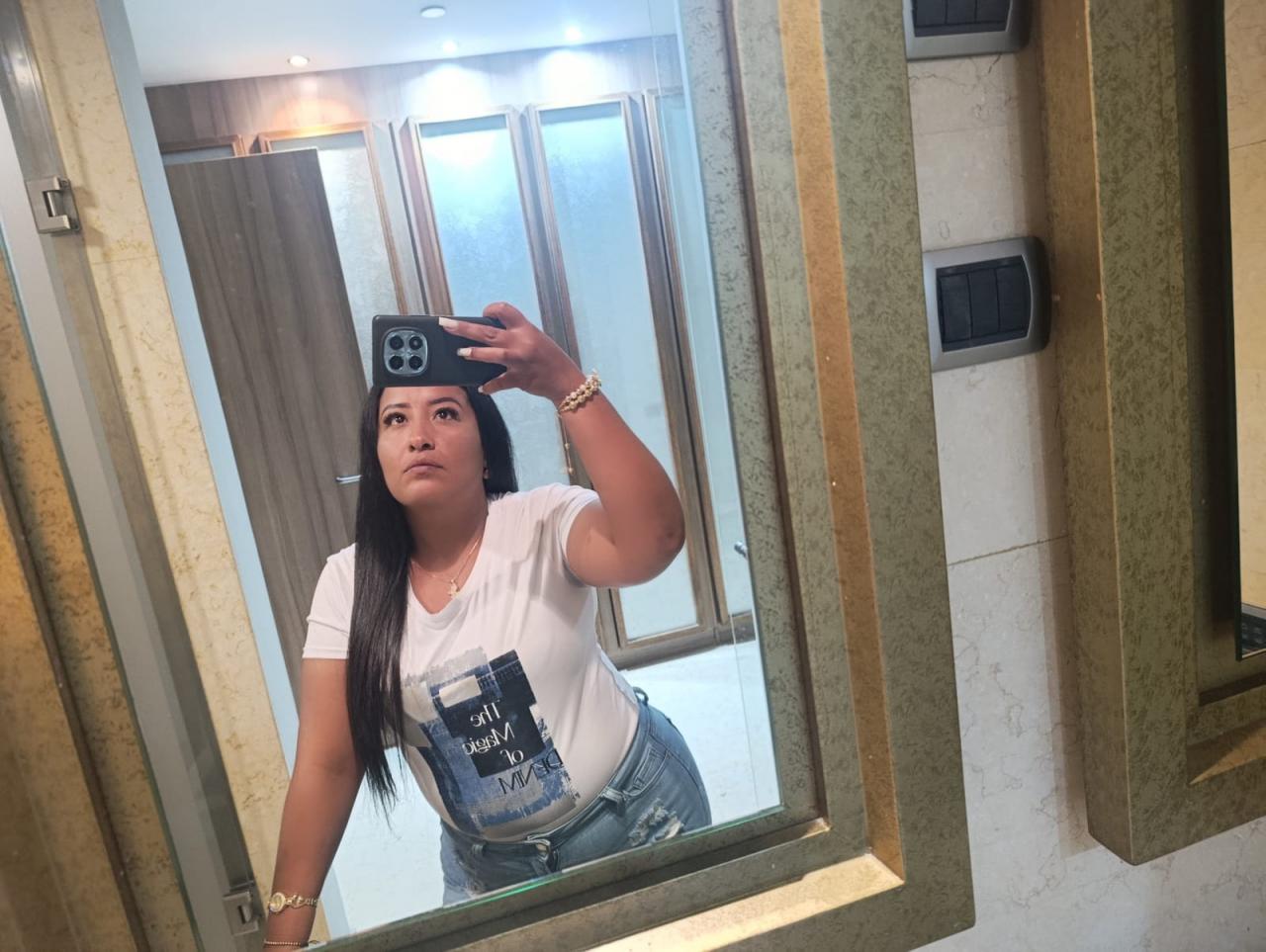 Chica busca chico en Sevilla: 