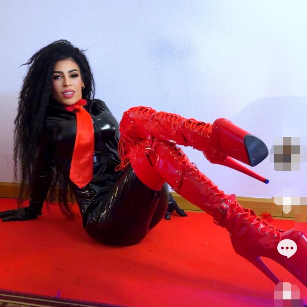 634346521: Chica busca chico en León