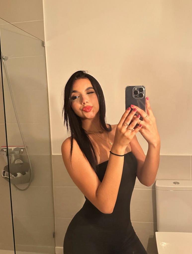 Chica busca chico en Murcia: 