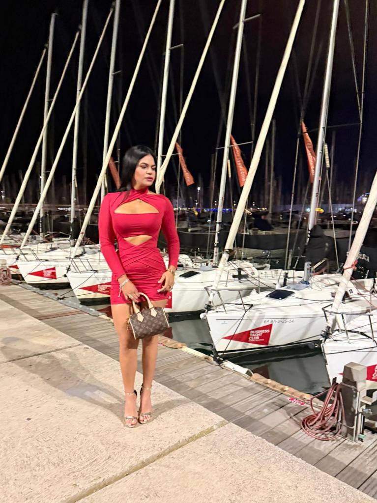 Chica busca chico en Madrid: Chica busca chico