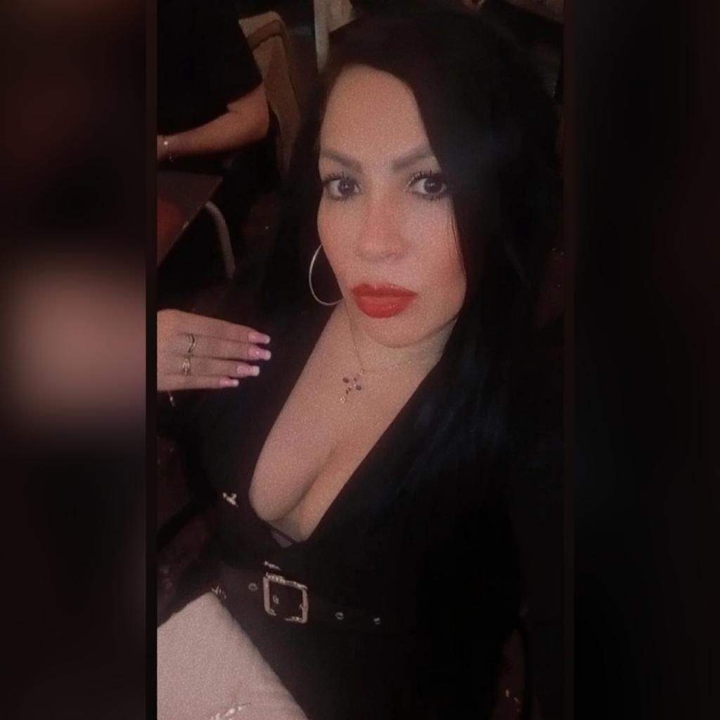 Chica busca chico en Tenerife: 