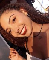 613434096: Chica busca chico en Barcelona